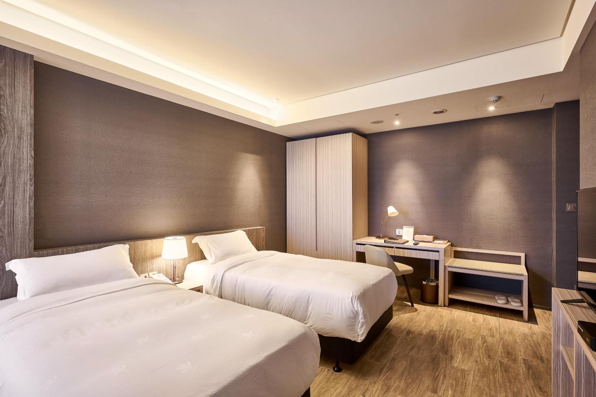Cuncyue Hot Spring Resort Luodong Room photo Deluxe Room